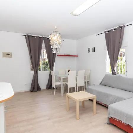 2 Hab Cerca Piscina Toboganes. Wifi Gratis Willa Denia