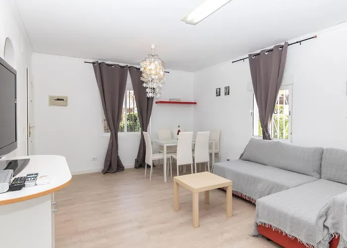 2 Hab Cerca Piscina Toboganes. Wifi Gratis Villa Dénia